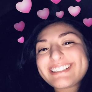 Meet your Posher, Lexa